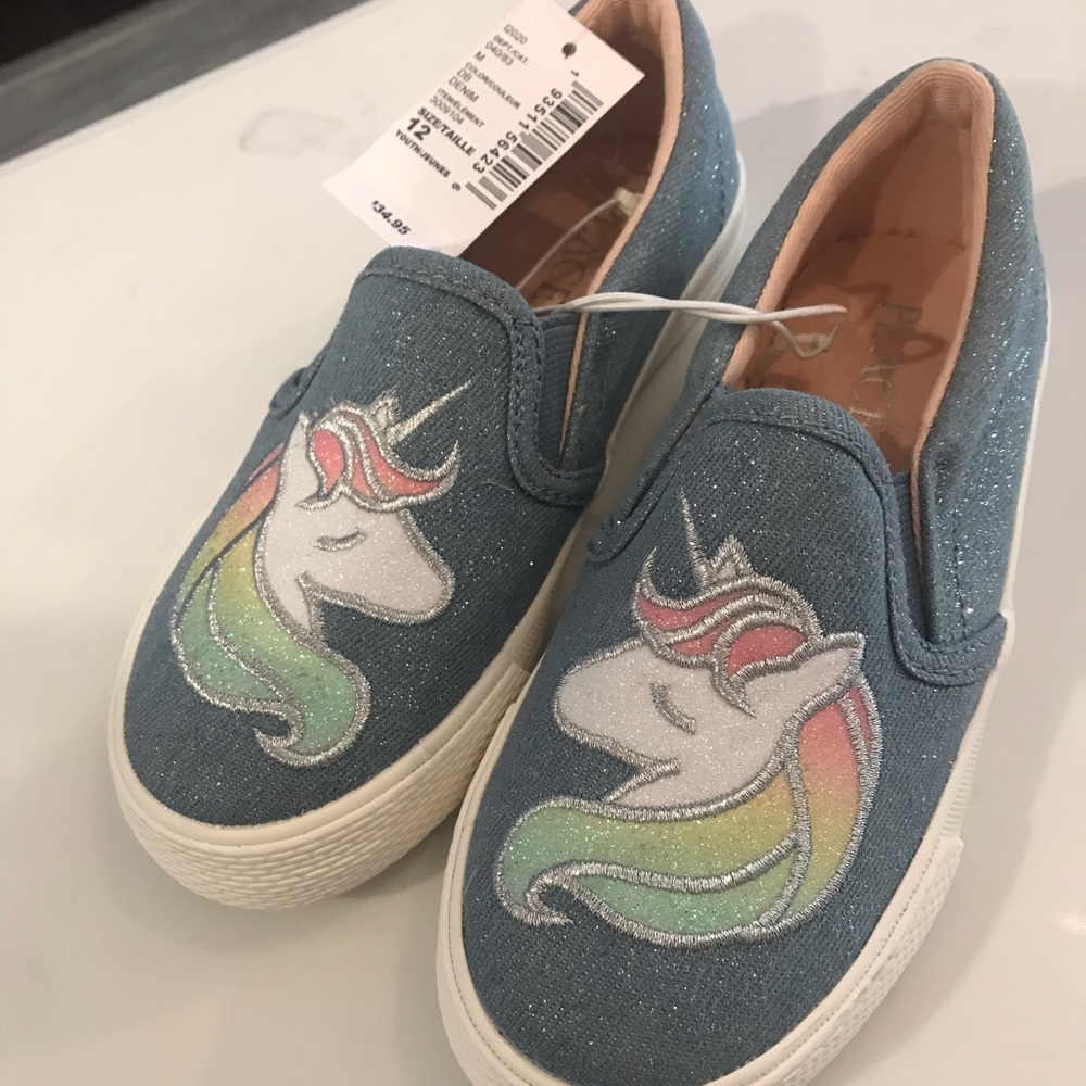 Childrens Place slip on sneakers